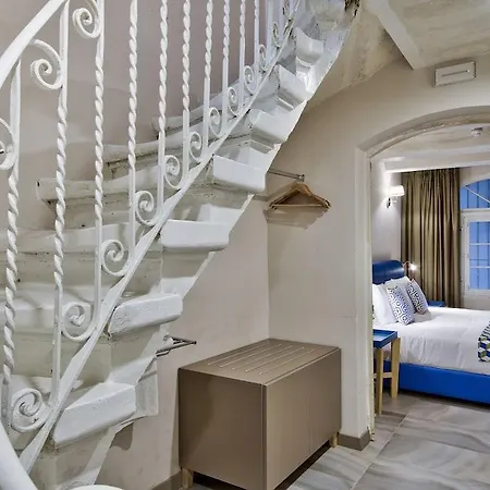 The British 3* La Valletta
